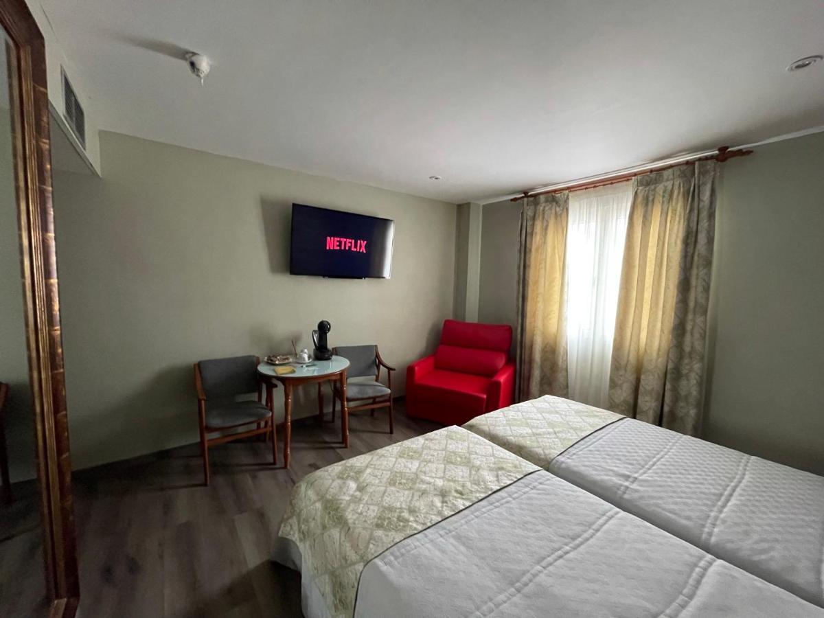 La Siesta Motel Villamarciel Buitenkant foto